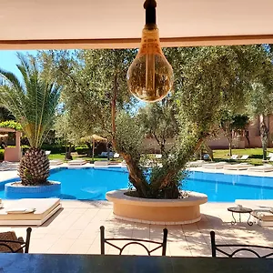 La Maison Des Oliviers Guest house