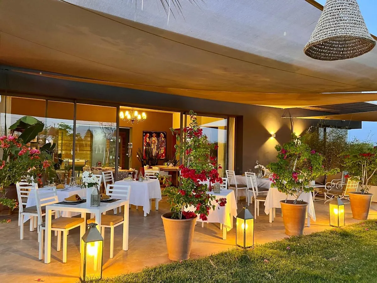 Villa Jardins D'Isa Lagouassem Bed & Breakfast
