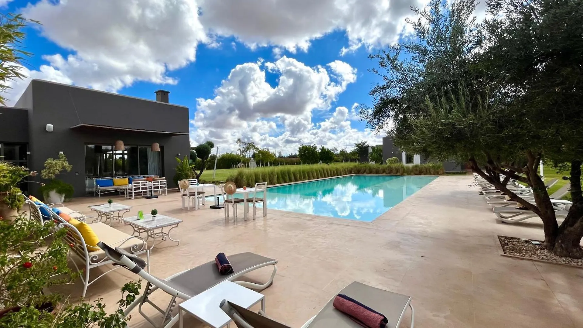 Bed & Breakfast Villa Jardins D'Isa Lagouassem